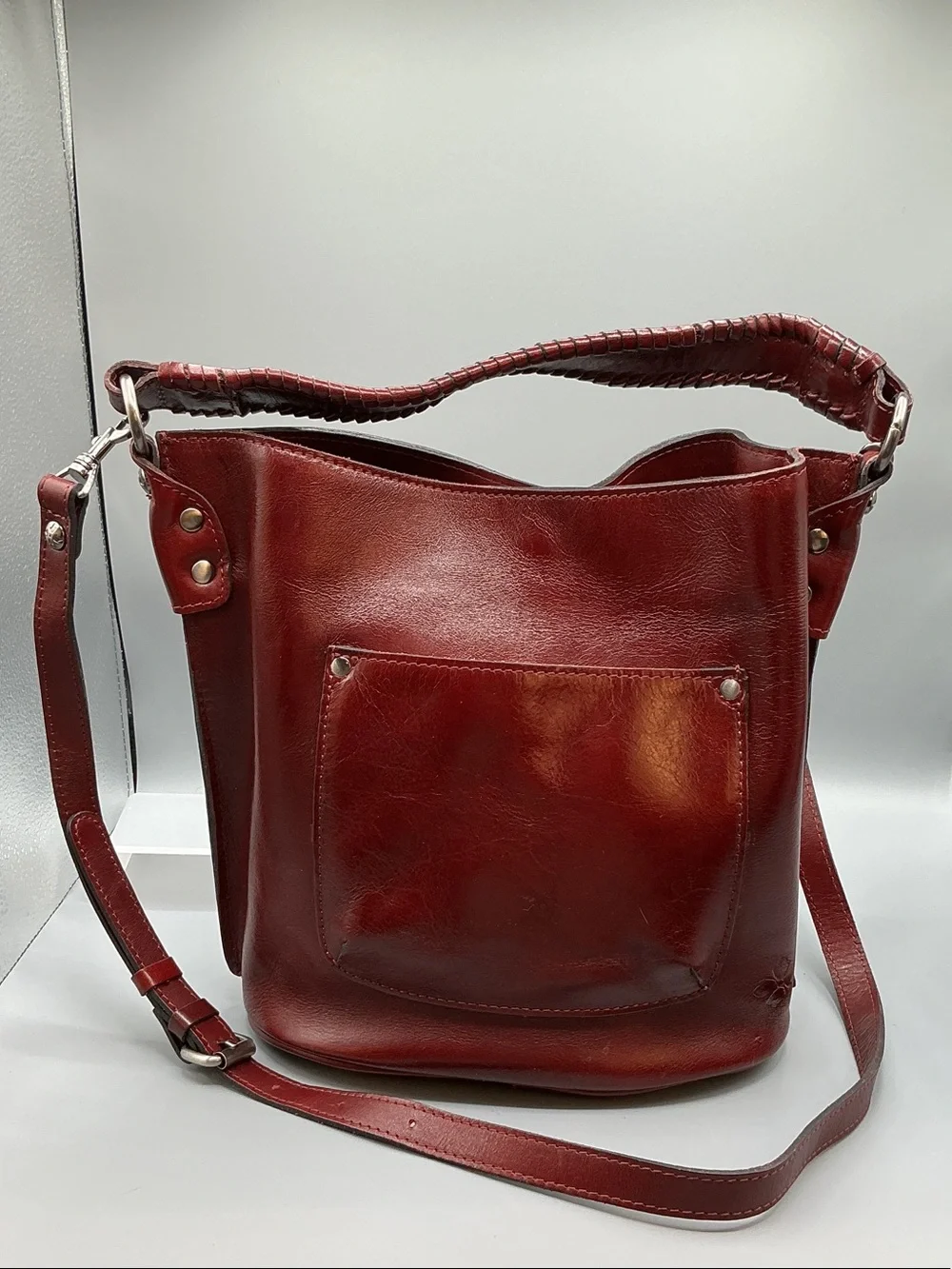 Patricia Nash Womens Bag Otavia Leather Bucket Crossbody Wine & Metallic Western